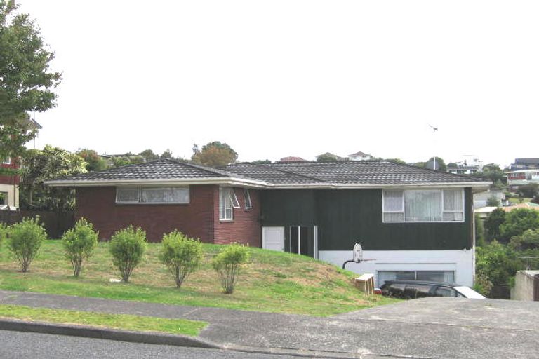 Photo of property in 70 Weatherly Road, Torbay, Auckland, 0630