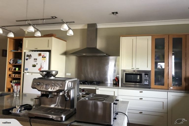 Photo of property in 73 Kowhai Road, Mairangi Bay, Auckland, 0630