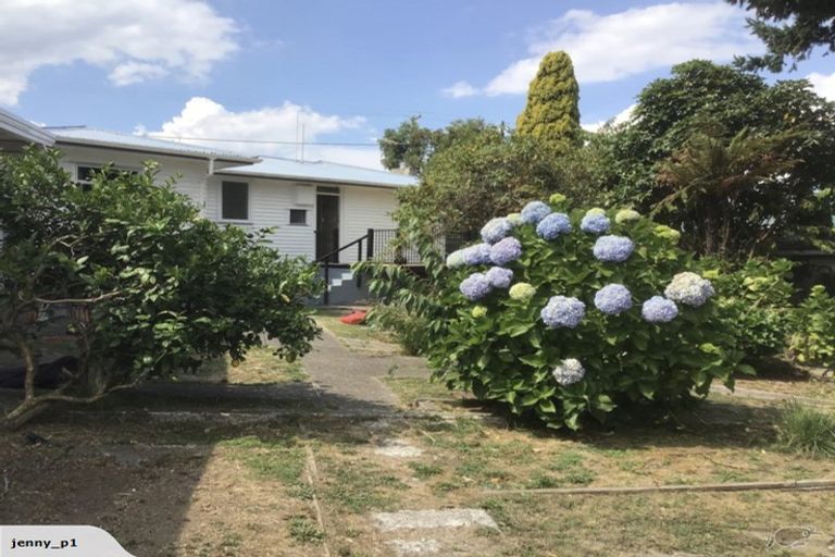 Photo of property in 40 Thomas Crescent, Western Heights, Rotorua, 3015