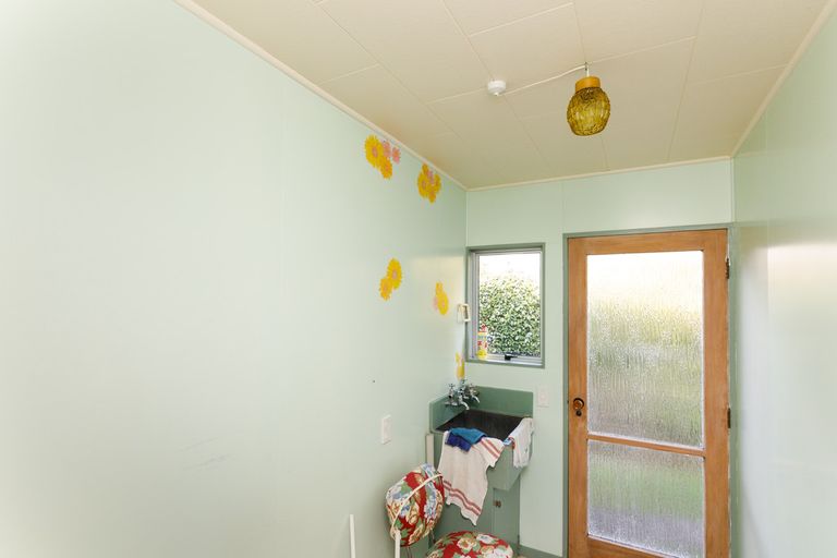 Photo of property in 14 Peter Hall Drive, Kelvin Grove, Palmerston North, 4414