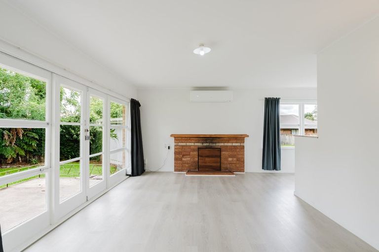 Photo of property in 18 Brocas Avenue, Hillcrest, Hamilton, 3216