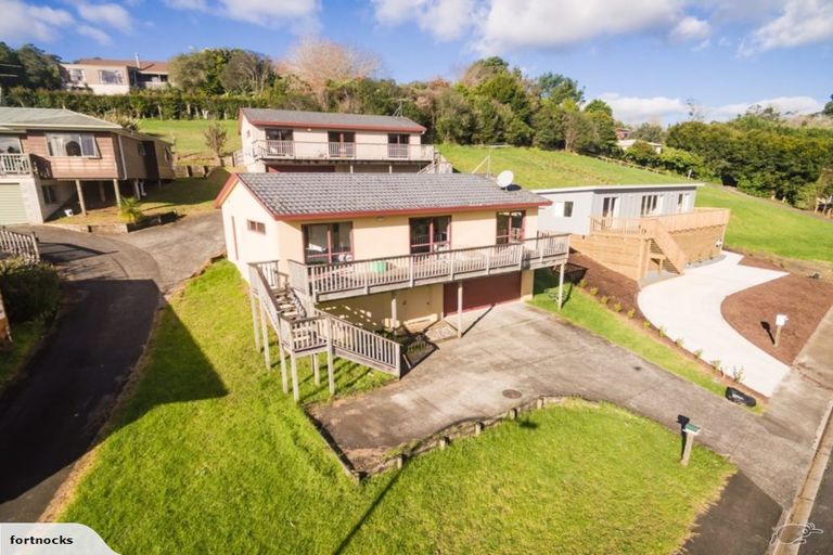 Photo of property in 22 Amokura Drive, Kerikeri, 0230