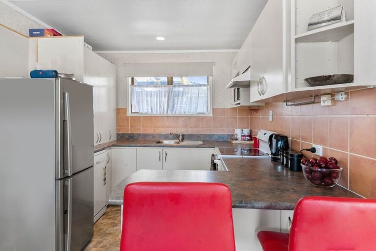 Photo of property in 1 Dickens Street, Owhata, Rotorua, 3010