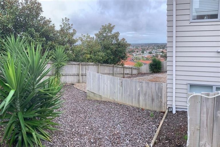 Photo of property in 65 Kirikiri Drive, Papakura, 2110