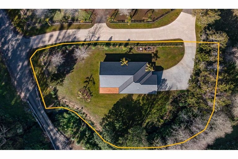 Photo of property in 9 Okura Drive, Kerikeri, 0230