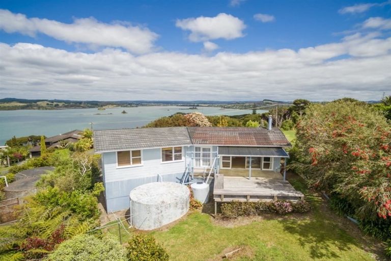 Photo of property in 57 Doves Bay Road, Kerikeri, 0294