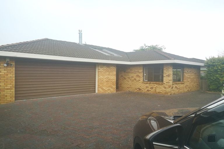 Photo of property in 24 Travers Place, Northpark, Auckland, 2013