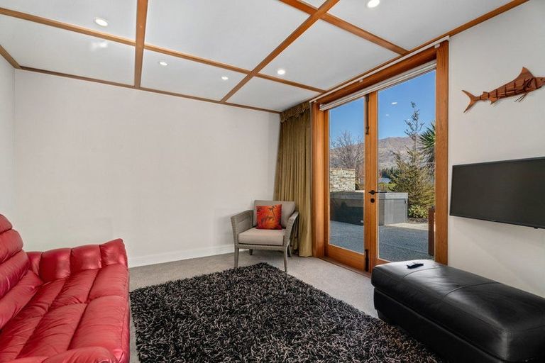 Photo of property in 168a Beacon Point Road, Wanaka, 9305