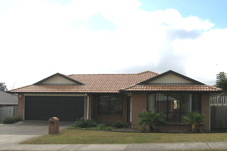 Photo of property in 10 Arlose Place, Westgate, Auckland, 0614