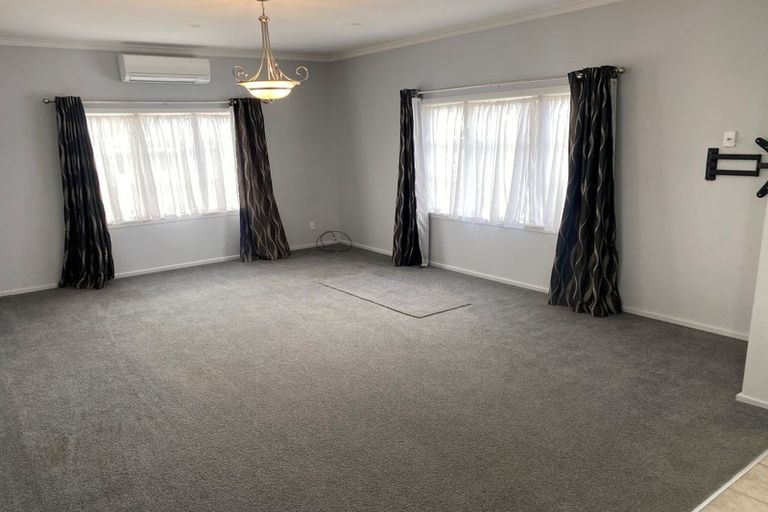 Photo of property in 10 Bentinck Street, Wallaceville, Upper Hutt, 5018