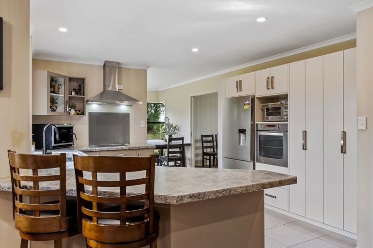 Photo of property in 37 Tawera Road, Mangatainoka, Pahiatua, 4982