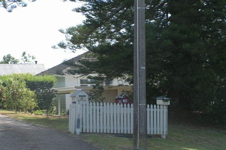 Photo of property in 3/16 Woodside Avenue, Northcote, Auckland, 0627