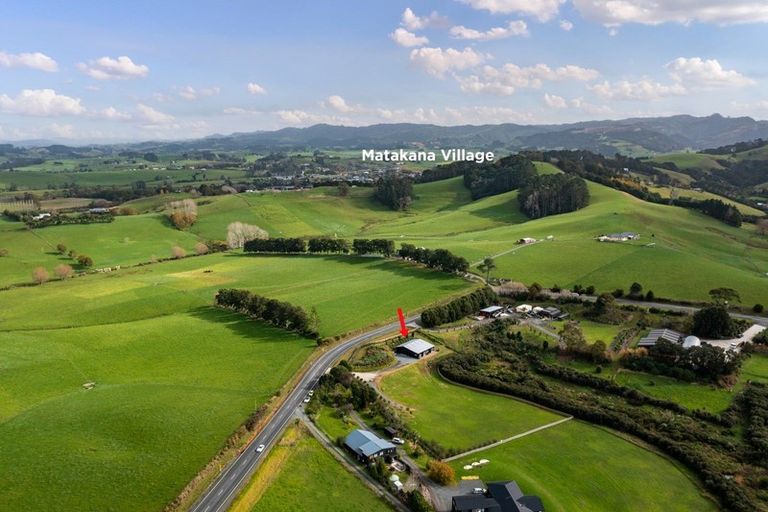 Photo of property in 111 Takatu Road, Tawharanui Peninsula, Matakana, 0986