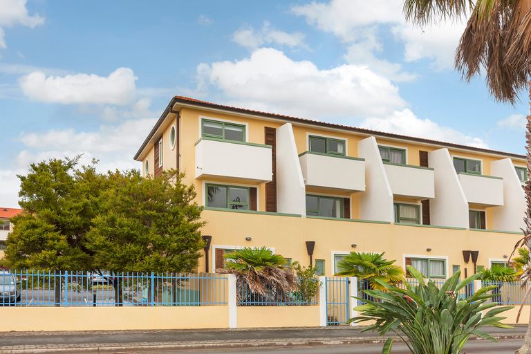 Photo of property in 11/595 Laurie Southwick Parade, Gulf Harbour, Whangaparaoa, 0930