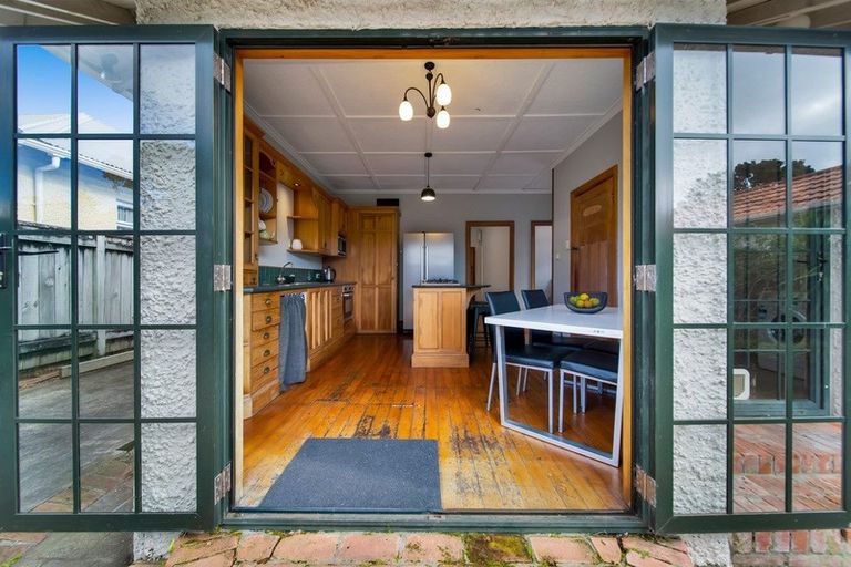 Photo of property in 31 Lyn Street, Lynmouth, New Plymouth, 4310