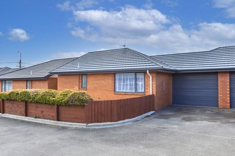 Photo of property in 24c Wainoni Road, Wainoni, Christchurch, 8061