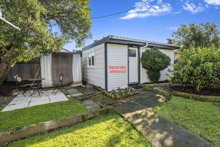 Photo of property in 9 Plunket Avenue, Petone, Lower Hutt, 5012
