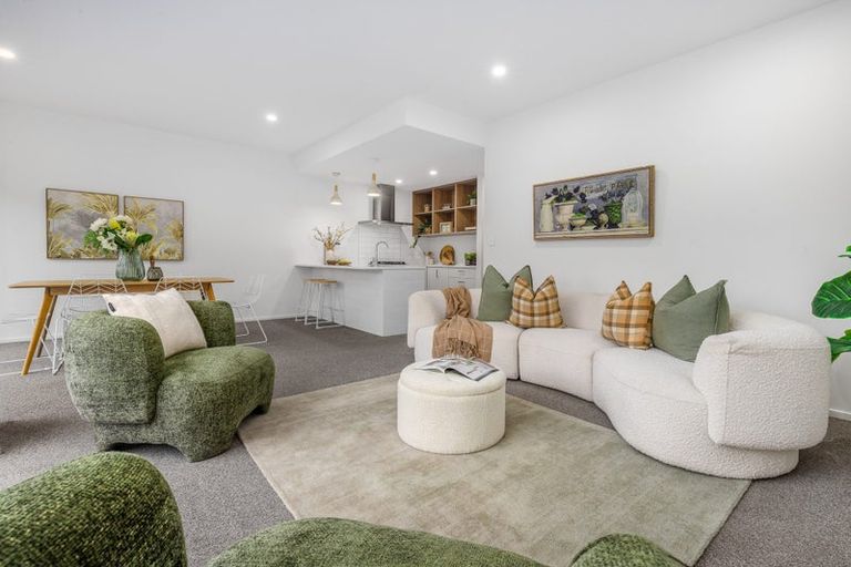 Photo of property in 81 Hokioi Drive, Kenepuru, Porirua, 5022