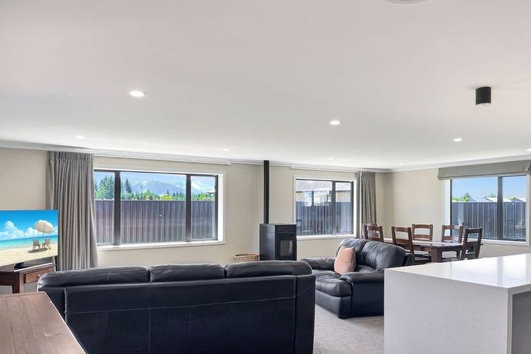 Photo of property in 8 Birch Hill Drive, Twizel, 7901