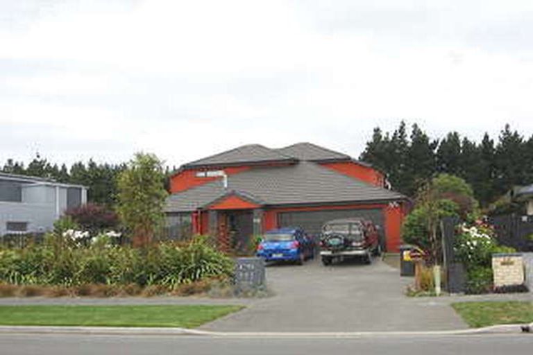 Photo of property in 550 Bower Avenue, Parklands, Christchurch, 8083