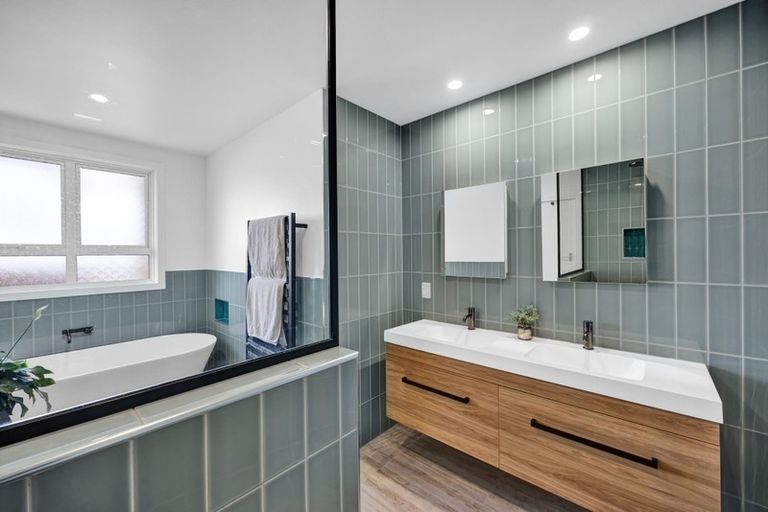 Photo of property in 93 Waihi Road, Hawera, 4610