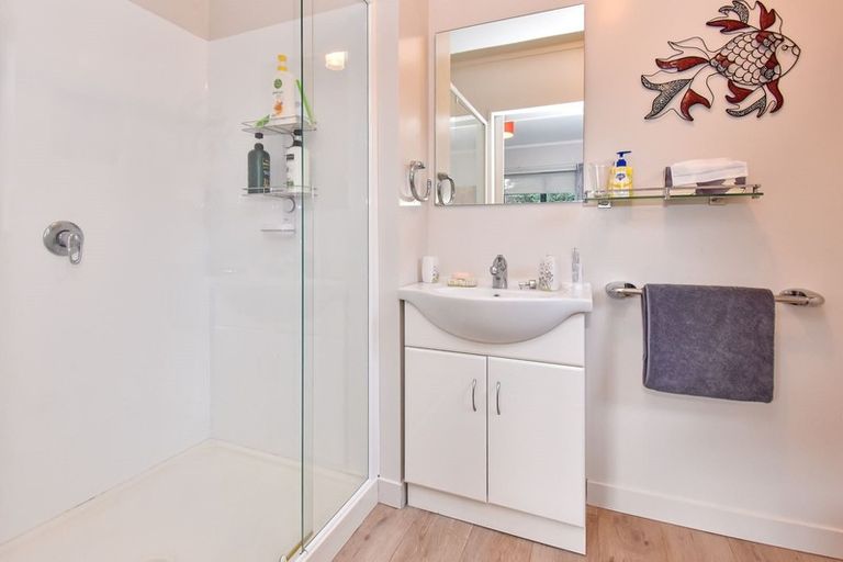 Photo of property in 39 Cyclamen Road, Mangere, Auckland, 2022