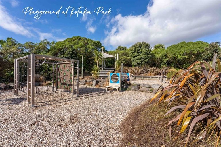 Photo of property in 82 The Drive, Paraparaumu Beach, Paraparaumu, 5032