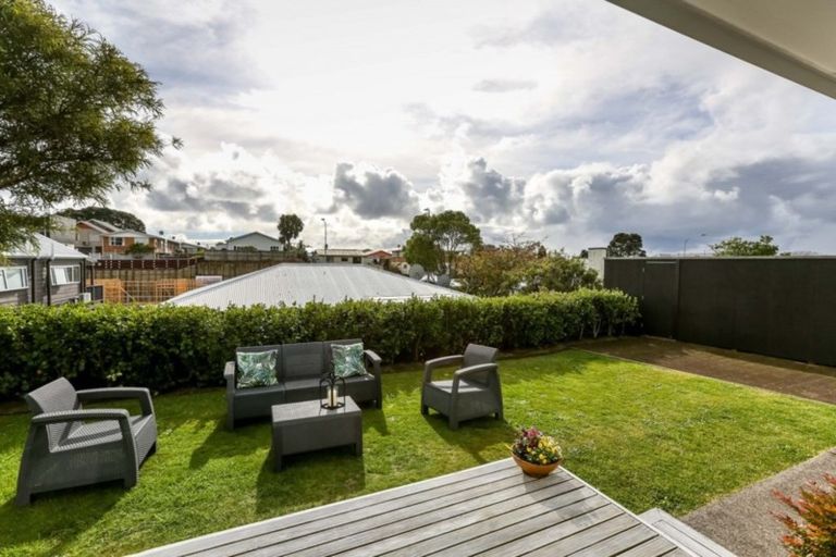 Photo of property in 159c Lemon Street, Strandon, New Plymouth, 4312