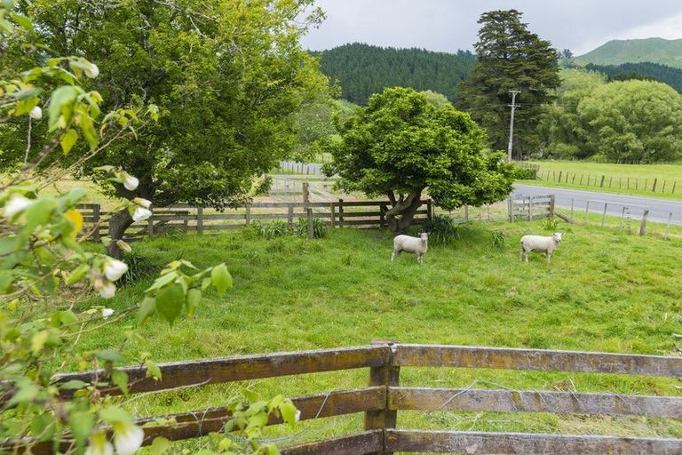 Photo of property in 831 Tiniroto Road, Waerengaokuri, Gisborne, 4072