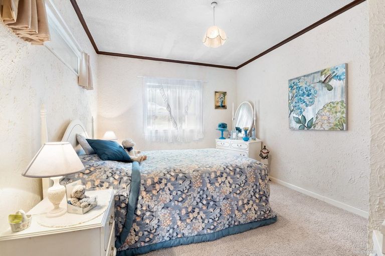 Photo of property in 530 Beach Road, Murrays Bay, Auckland, 0630