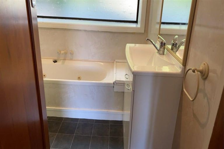 Photo of property in 71 Archibald Street, Tinwald, Ashburton, 7700