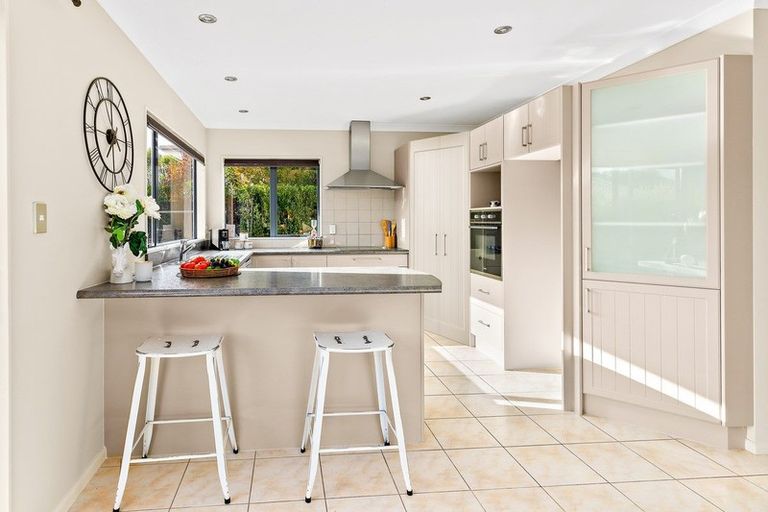 Photo of property in 326a Glengarry Road, Glen Eden, Auckland, 0602