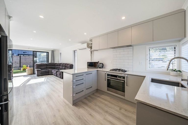 Photo of property in 11 Betty Boyes Street, Wallaceville, Upper Hutt, 5018