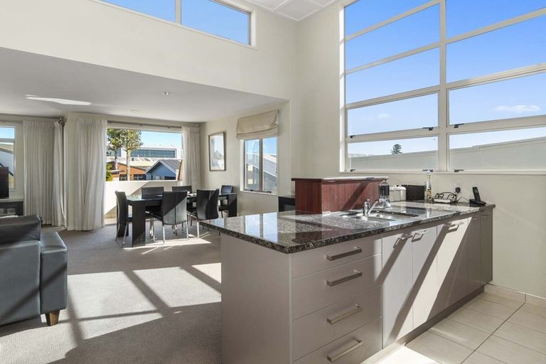 Photo of property in 7/29 Third Avenue, Tauranga, 3110