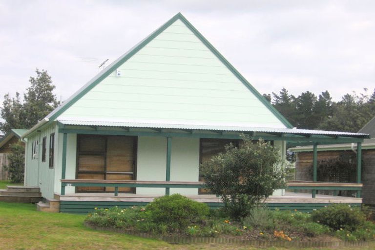 Photo of property in 104 Rimu Place, Matarangi, Whitianga, 3592