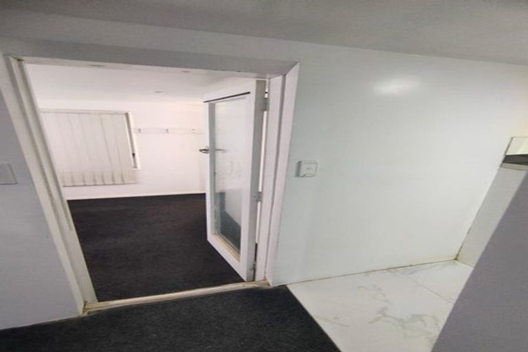 Photo of property in 165 Don Buck Road, Massey, Auckland, 0614