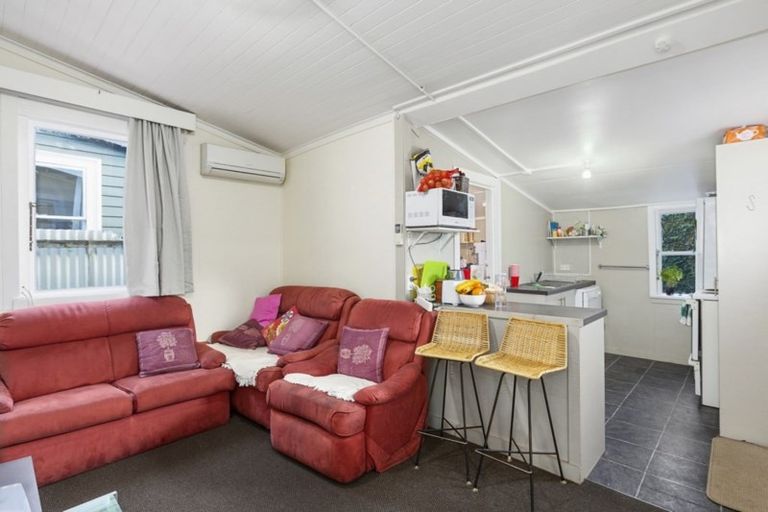 Photo of property in 8 Mackenzie Street, North Dunedin, Dunedin, 9016