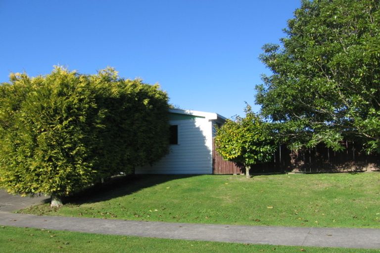 Photo of property in 10 Jupiter Street, Milson, Palmerston North, 4414