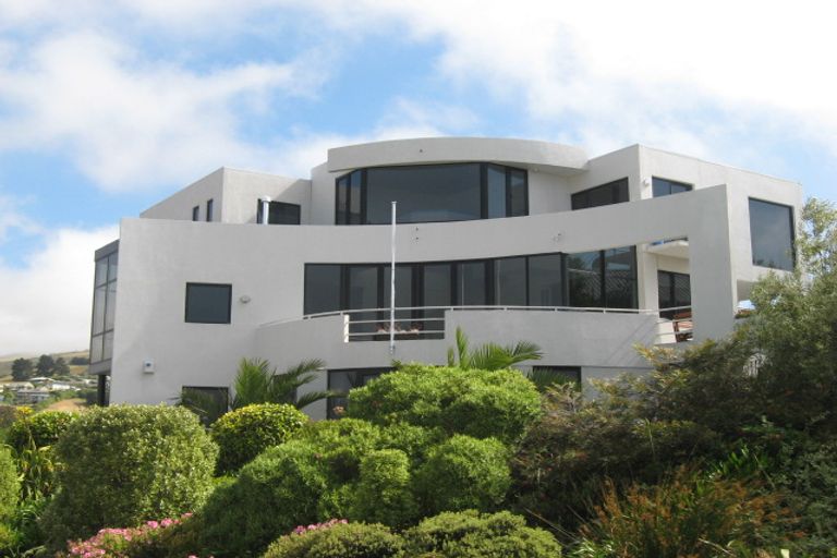 Photo of property in 72 Glenstrae Road, Redcliffs, Christchurch, 8081