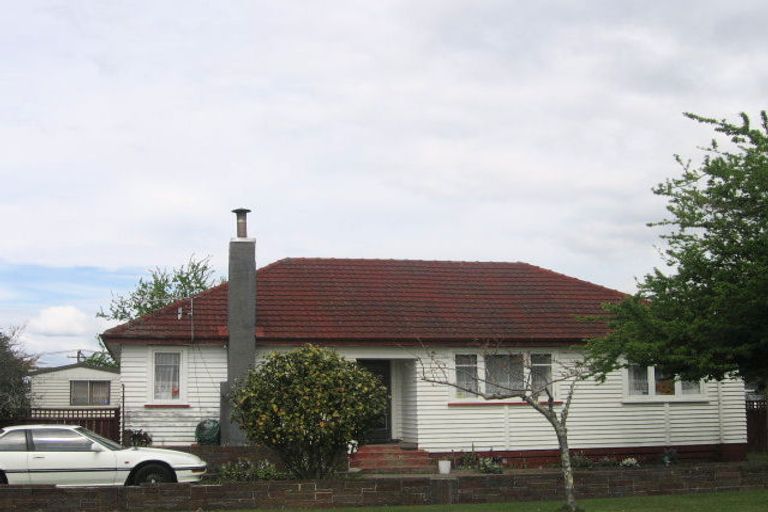 Photo of property in 15 Cochrane Street, Fairy Springs, Rotorua, 3015