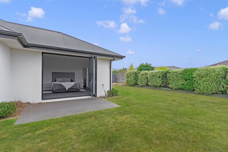 Photo of property in 22 Gilchrist Place, Kaiapoi, 7630