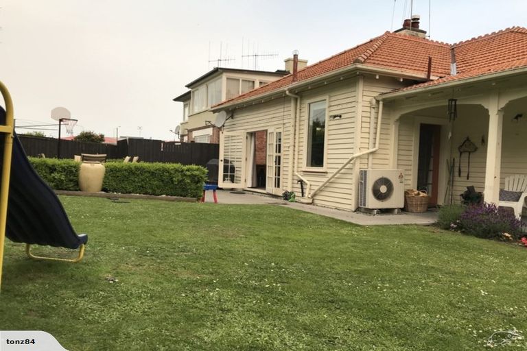 Photo of property in 1 Nelson Terrace, Seaview, Timaru, 7910