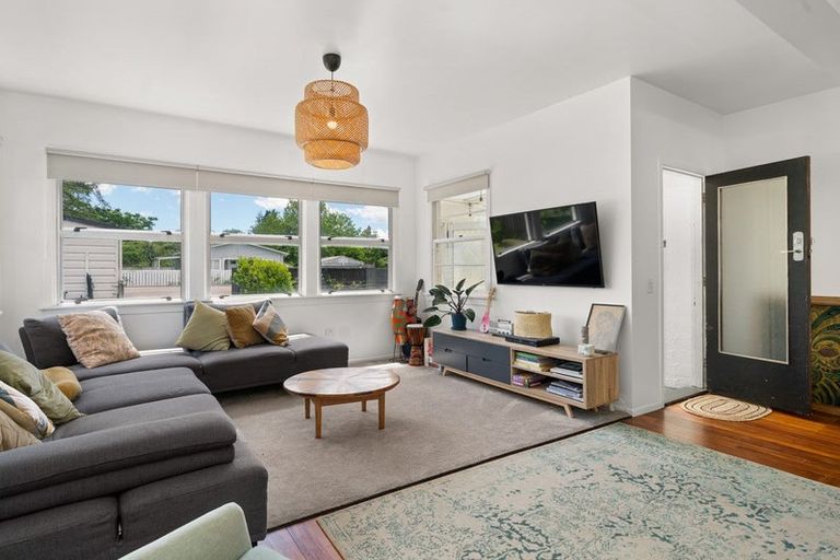 Photo of property in 16 Tawa Street, Edgecumbe, 3120