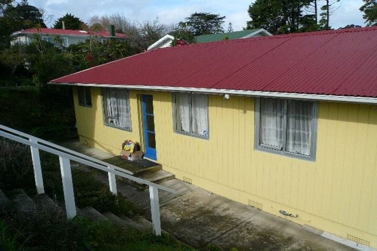 Photo of property in 1/12 Routley Drive, Glen Eden, Auckland, 0602