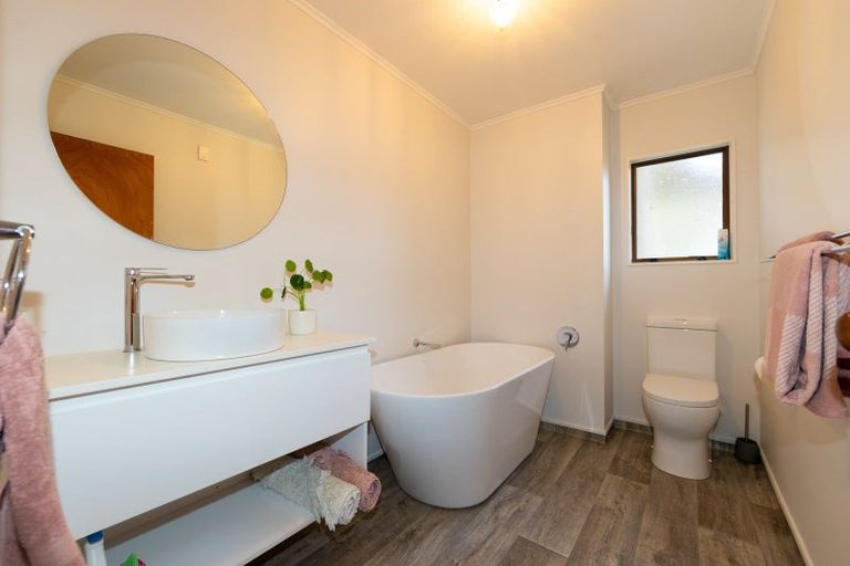 Photo of property in 1210 Louie Street, Parkvale, Hastings, 4122