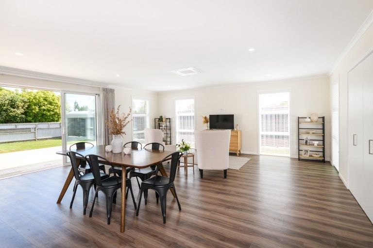 Photo of property in 2 Henty Lane, Marton, 4710