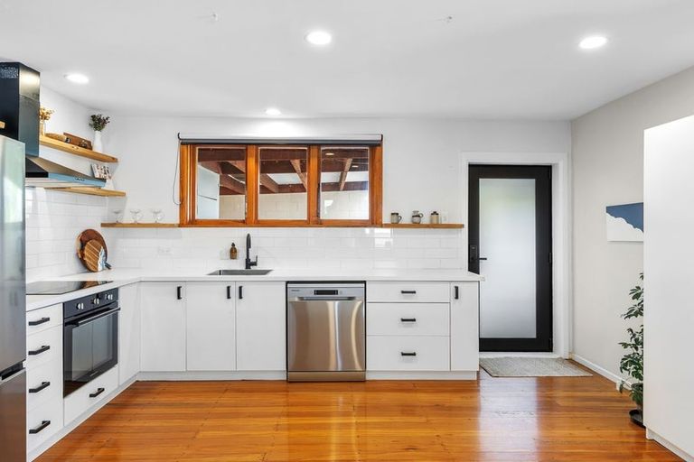 Photo of property in 1/17 Barnes Road, Redwood, Christchurch, 8051