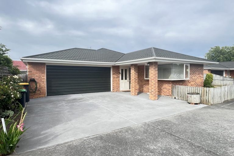 Photo of property in 3/80 Middlepark Road, Sockburn, Christchurch, 8042