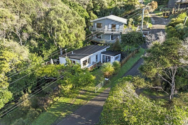 Photo of property in 40 Tikao Bay Road, Wainui, Akaroa, 7582