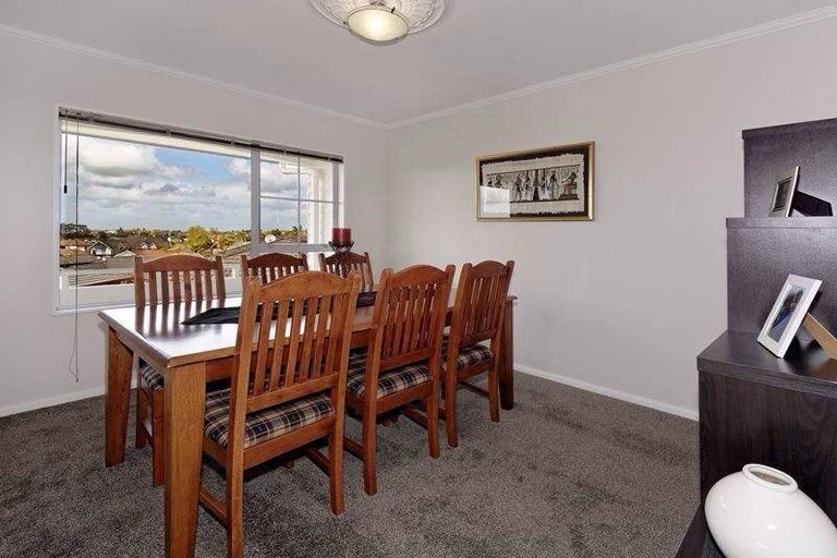 Photo of property in 7 Soling Place, West Harbour, Auckland, 0618